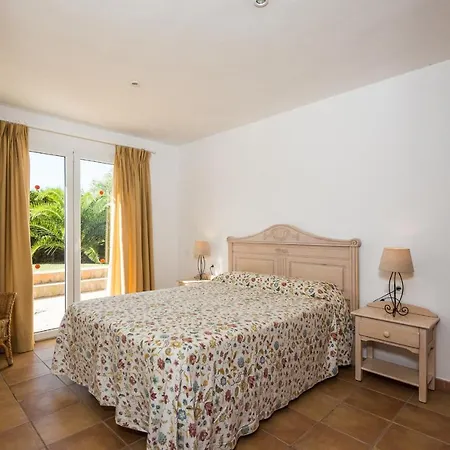 Iris Torret 빌라 산트 유이스