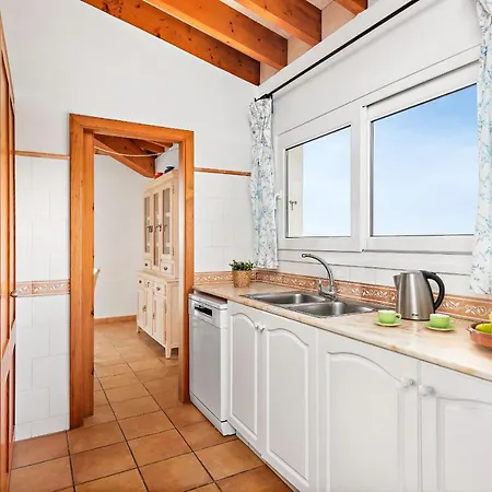 Iris Torret 빌라 산트 유이스